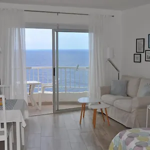 https://bright-studio-by-the-sea.tenerifehoteles.net
